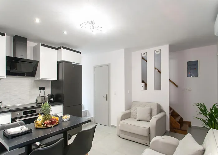 Frina's House 度假居